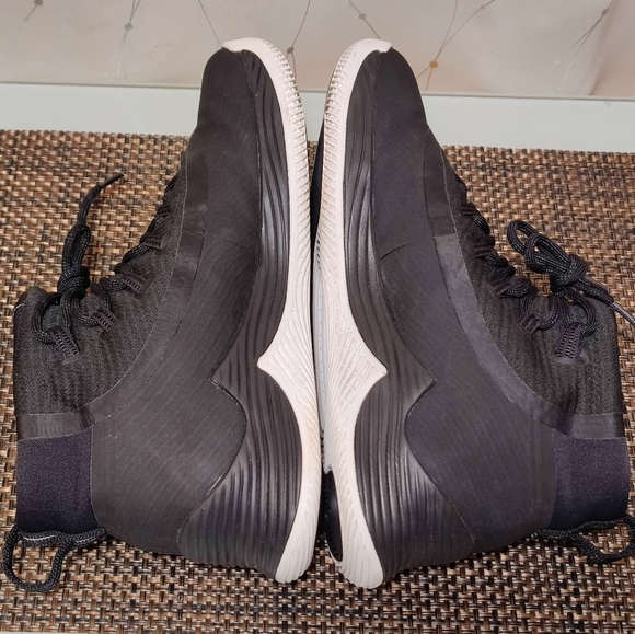 Jordan Fly 2 - Picture 4 of 6